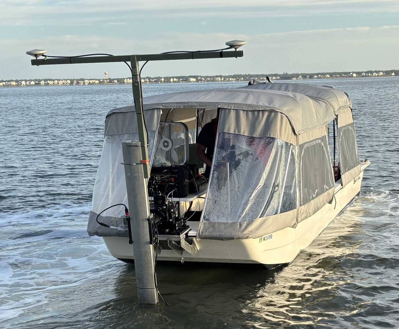 Geosound acoustic survey skiff